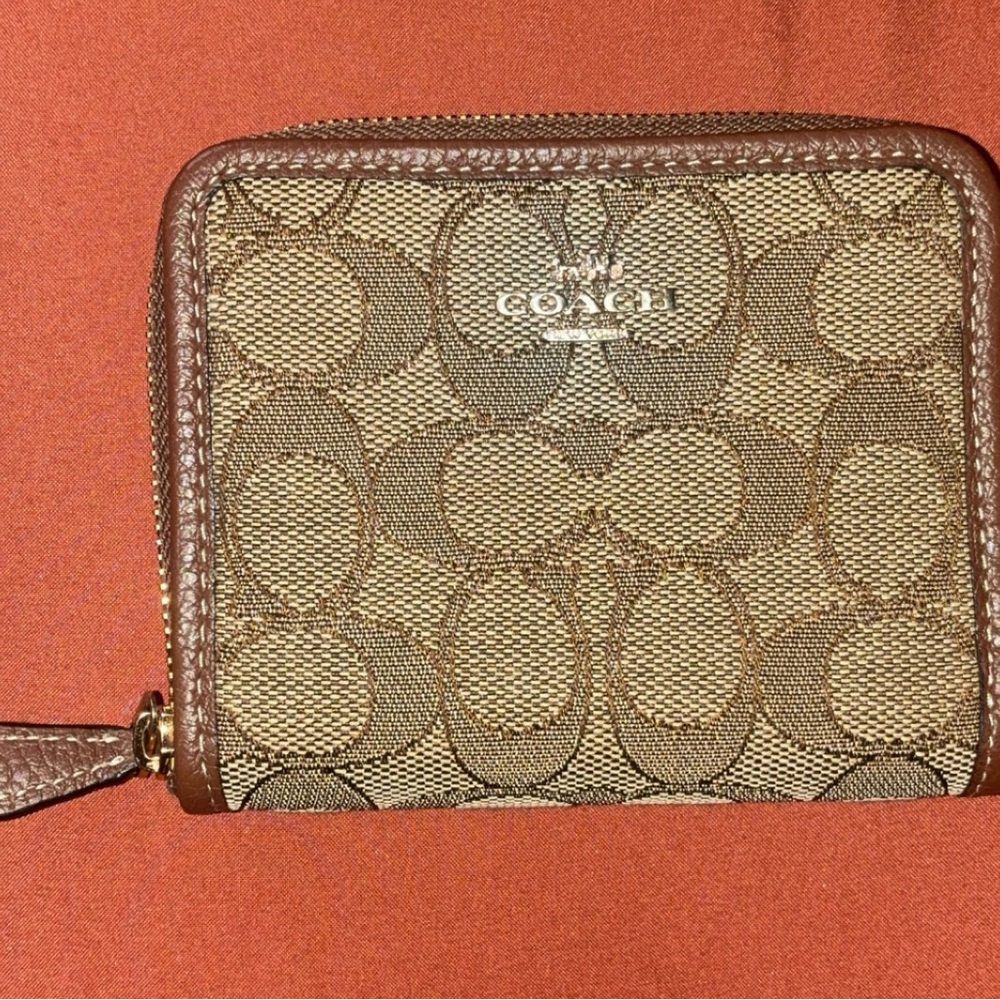 Coach Signature Brown Wallet - Picture 4 of 4